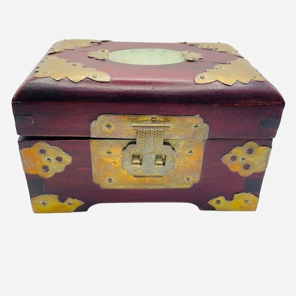 Handmade thanks its storage